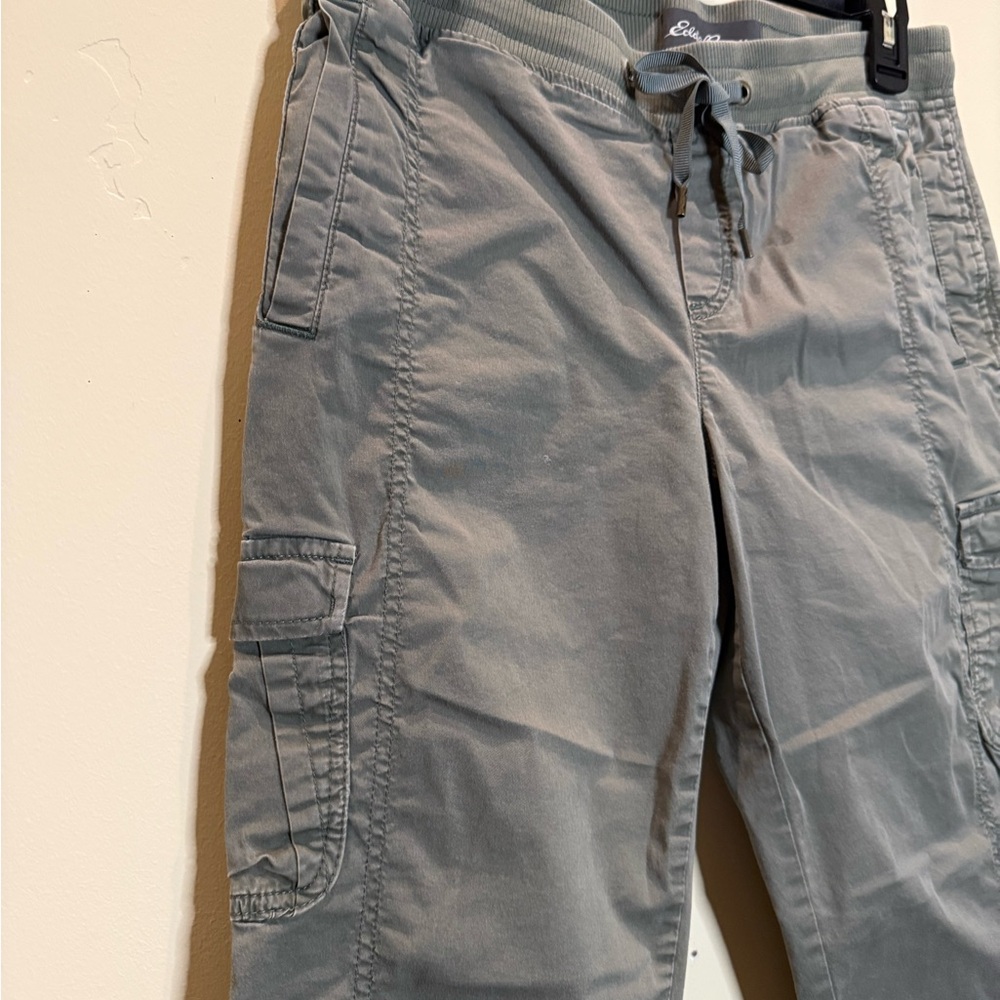 Eddie Bauer Women’s Army  green Cargo Pants - Picture 3 of 7